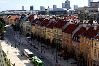 Chcesz poznać historię Warszawy? Chodź na spacer! [KALENDARIUM]