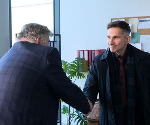 M jak miłość odc. 1852. Kamil Gryc (Marcin Bosak), klient kancelarii - Marczak (Michał Pietrzak)