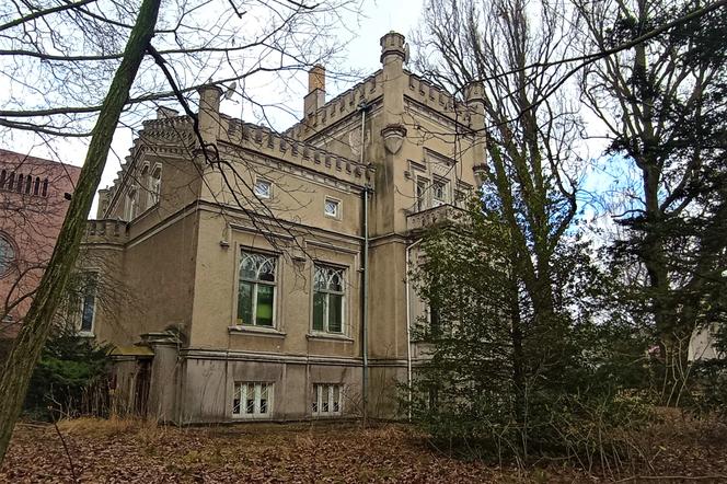 Zabytkowy budynek przy al. Wojska Polskiego 95