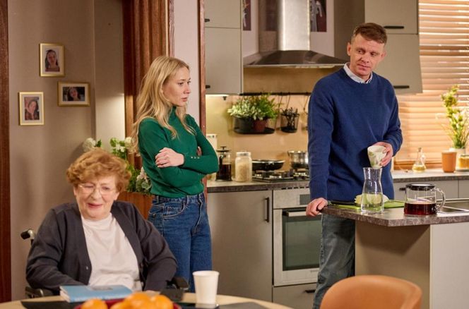 Na Wspólnej, odcinek 4077: Łucja nie zdoła wpłynąć na matkę! Agier pogrąży oddział Kamila? - ZDJĘCIA