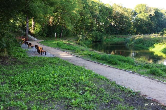 Nietypowe miasto w woj. warmińsko-mazurskim. Mieszka w nim mniej osób niż na wielu wsiach