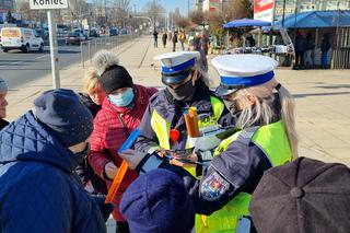 W walentynki policja przypomina, że kochać musimy się też na drodze