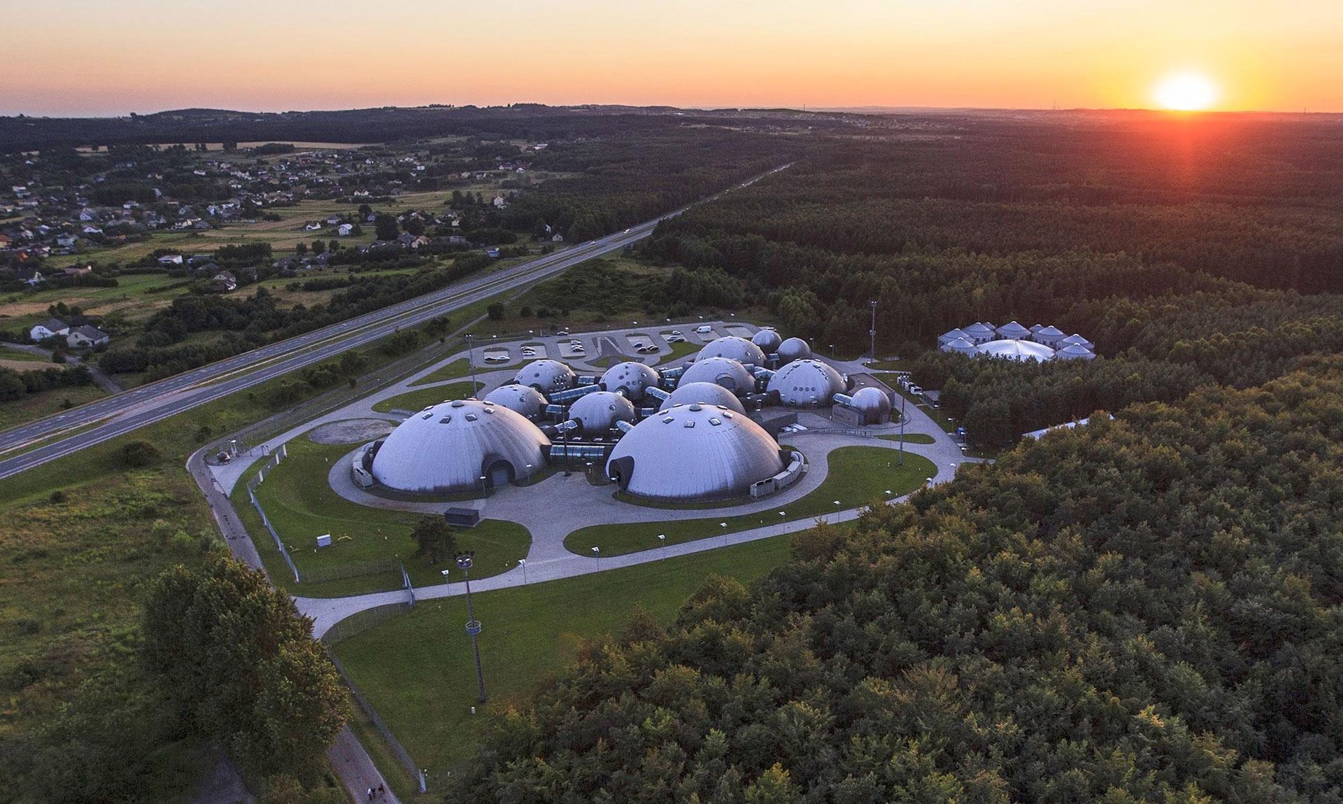 Alvernia Planet w Nieporazie w gminie Alwernia