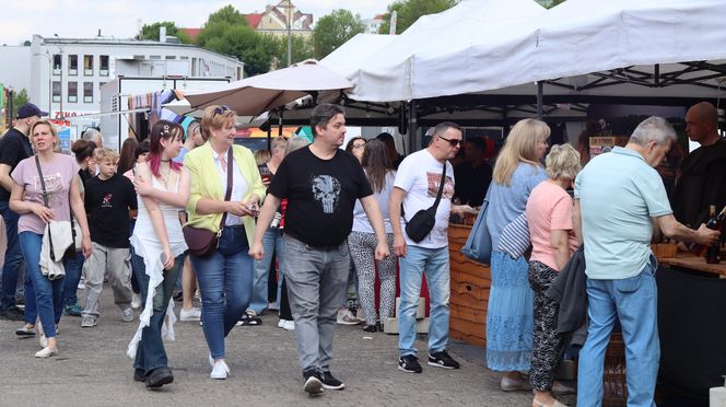 Tłumy na placu Zamkowym w Lublinie