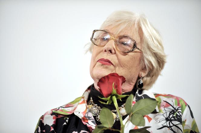 AGATA MŁYNARSKA NIE OPIEKUJE SIE MAMĄ