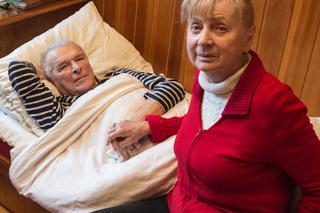  Przeniosę męża na Powązki