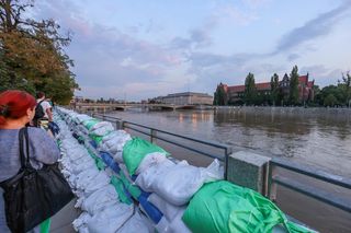 Kiedy fala powodziowa dotrze do Wrocławia? Najnowsze informacje