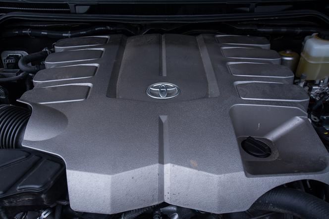 Toyota Land Cruiser V8 Limited