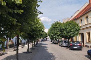 Rynek i mury miejskie w Byczynie w woj. opolskim