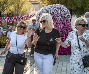 Starachowice i Międzypokoleniowa Potańcówka – Hit sezonu, który pokochali wszyscy