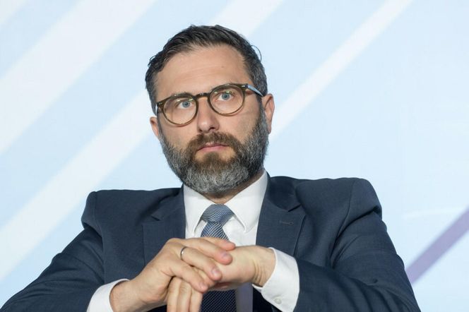 Ekstradycja byłego szefa RARS odroczona. Co to oznacza dla Michała Kuczmierowskiego?