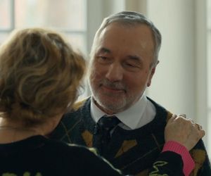 Barwy szczęścia, odcinek 3195. Andrzej (Leon Charewicz),  Józefina (Elżbieta Jarosik)