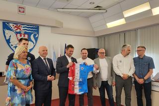 Koszulka z autografami dla prezydenta miasta - T. Sobieraja