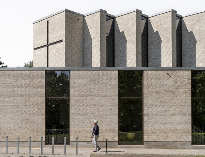 Højvangen Church, Henning Larsen