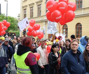 Kosmiczny korowód studencki przeszedł 9 maja ulicami Lublina