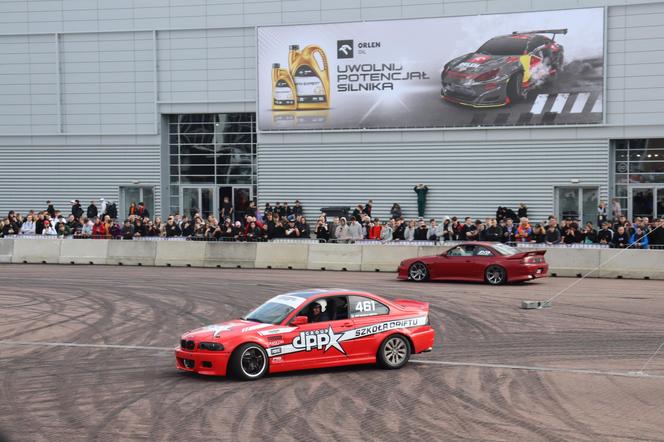 Poznań Motor Show 2024: Tak wyglądają pokazy driftu