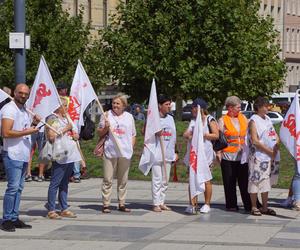 Protest pracowników PKP Cargo we Wrocławiu. Pracę ma stracić prawie 400 osób 