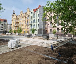 Tak teraz wygląda plac Wolności w Bydgoszczy. Powrót kwiaciarek ponownie opóźniony