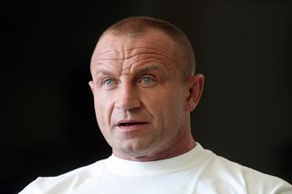 Mariusz Pudzianowski wyzwany na gali na Litwie. Do ringu w Wilnie wszedł... Adrian Cios. Co tam się wydarzyło? [WIDEO]