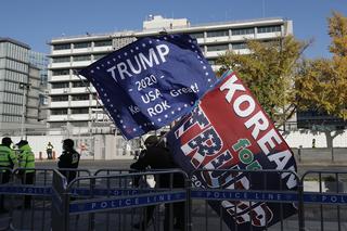 Protestujący zwolennicy prezydenta Donalda Trumpa 