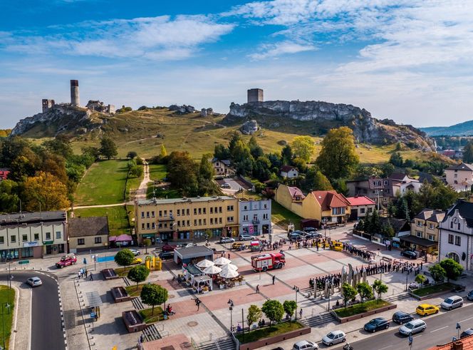 Olsztyn Jurajski - piękna miejscowość. Dom szlaku Orlich Gniazd