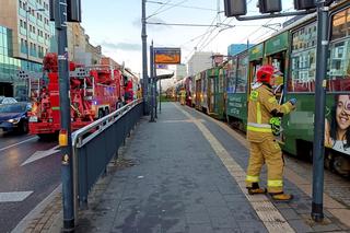 Zderzenie dwóch tramwajów w Łodzi! Kilka osób zostało rannych [ZDJĘCIA].