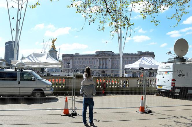 Jak Londyn przygotowuje się do przyjścia na świat Royal Baby? Istne szaleństwo!