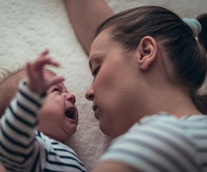 Kolka niemowlęca - jakie są jej przyczyny? Dowiedz się, jak pomóc niemowlęciu