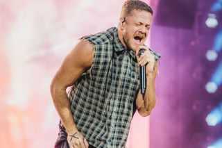 Imagine Dragons w Warszawie. Koncert na PGE Narodowym przyciągnął tłumy [ZDJĘCIA]