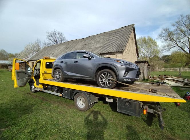 Akcja "Kobry" w Sokołowie Podlaskim: Odzyskali luksusowego lexusa! Zatrzymano 31-latka