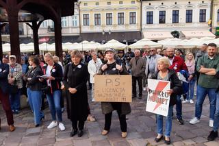 Ani Jednej Więcej. Przestańcie nas zabijać. Kobiety w Rzeszowie wyszły na ulicę!