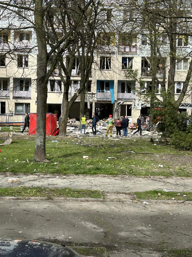 Wybuch gazu w Tychach. Potężna eksplozja wybiła szyby na górnych piętrach 