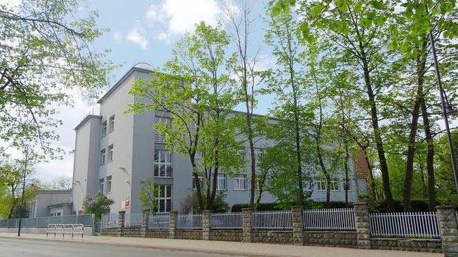 1. II Liceum z Oddziałami Dwujęzycznymi im. A. F. Modrzewskiego Rybnik - 62.447 pkt