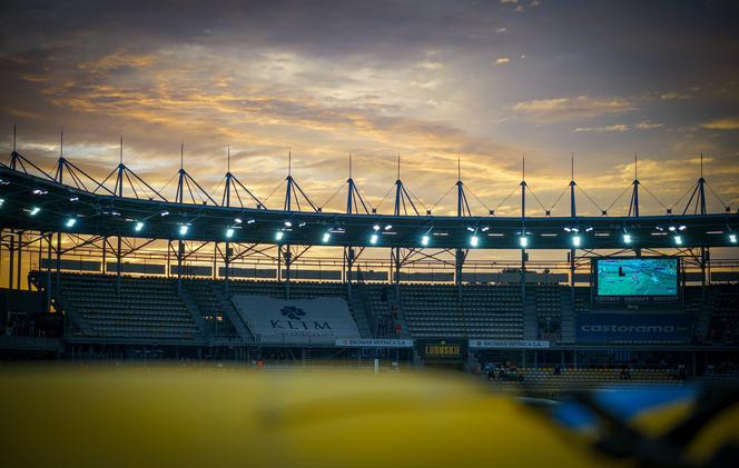 Stal Gorzów - GKM Grudziądz. Kibice przez ponad 5 godzin byli uwięzieni na stadionie, a mecz się nie odbył!