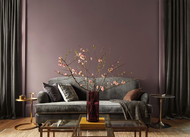 kolor roku Cinnamon Slate marki Benjamin Moore.