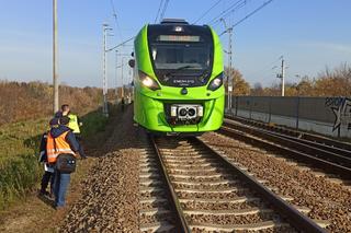 Tarnów. Pijany 35-latek potrącony przez pociąg. Przechodził przez tory w niedozwolonym miejscu