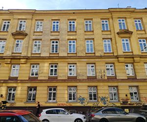 Ten zabytkowy budynek na Wilczej kryje niezwykłą historię. Właśnie trafił do rejestru!