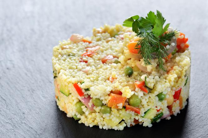 Kuskus z warzywami - przepis na wegetariański lunch do pracy
