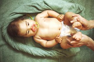 Skąd się bierze czkawka u niemowląt i jak sobie z nią radzić? 