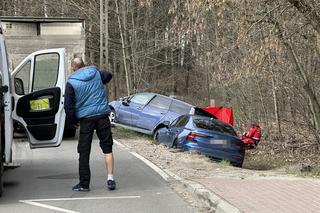 Tragedia w Klembowie. Z auta zostały strzępy, kierowca nie żyje. Są ranni