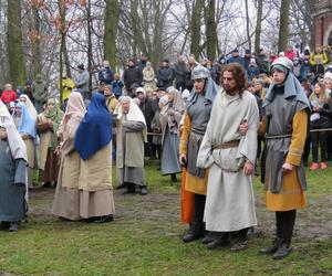 Misterium Męki Pańskiej na kalwaryjskim wzgórzu w Piekarach Śląskich