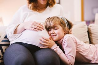 Pamiętaj o szczepieniu przeciw krztuścowi w każdej ciąży. „Nie chodzi nam o matkę, tylko o dziecko”
