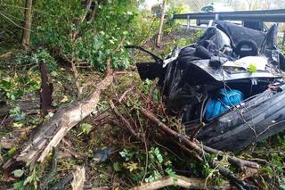 Piotr jechał pijany i naćpany. Samochód został rozerwany. Zginęły dwie osoby 