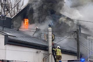 Pożar kamienicy i Piastowie