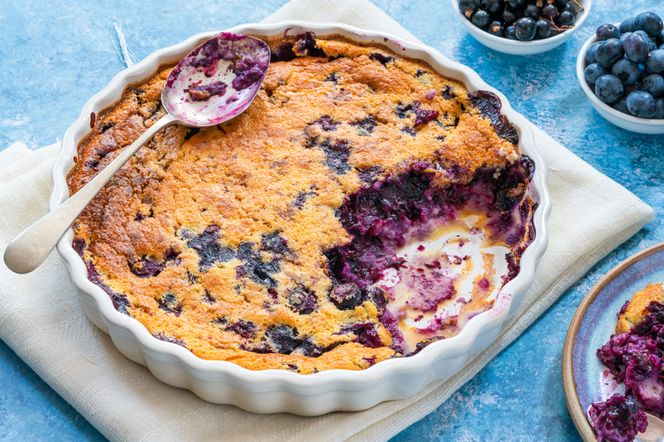 Lekkie ciasto z borówkami: clafoutis