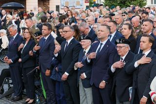 81. rocznica Powstania Warszawskiego. Uroczysta msza święta na pl. Krasińskich