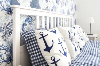 Tkaniny w marynarskie wzory: letni wystrój sypialni