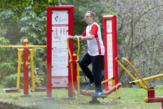 Były minister z PiS Robert Telus na siłowni