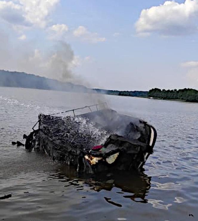 Tragiczny finał tankowania łodzi na Jezioraku. Pożar i poparzeni turyści