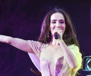 45-letnia Natalia Oreiro pozuje w czerwonych trampkach. Jak za czasów Zbuntowanego anioła! 